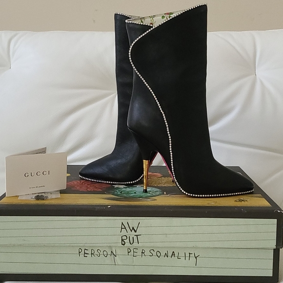 Meet your Posher, Chandra - Picture 2 of 3